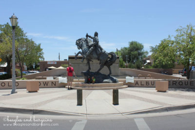 Luna and Ralph visit Old Town Albuquerque, NM - RoadTrippinBeagle