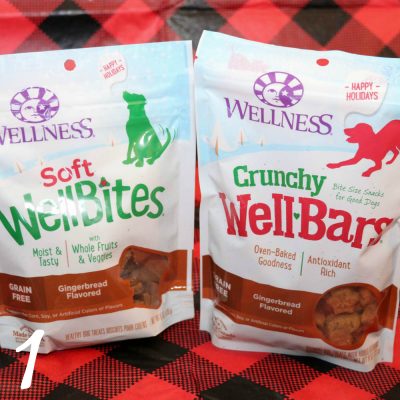 How to Include Your Dog in Your Holiday Plans | Stocking Stuffer Giveaways | Win Wellness Gingerbread Crunchy WellBars & Gingerbread Soft WellBites | #sponsored by Wellness